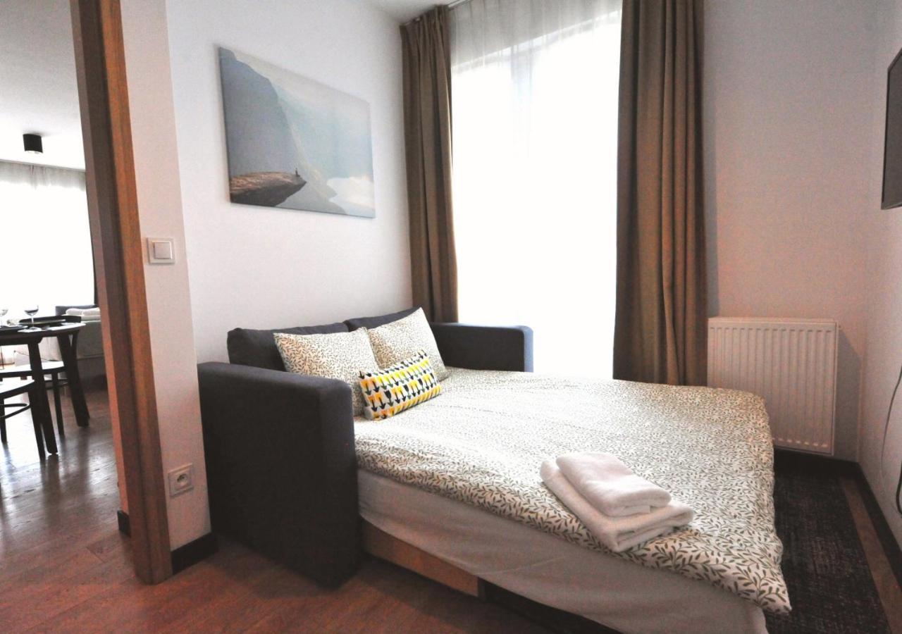 Bk Aparthotel Praga - National Stadium - Comfortable Apartment For 4 People วอร์ซอ ภายนอก รูปภาพ
