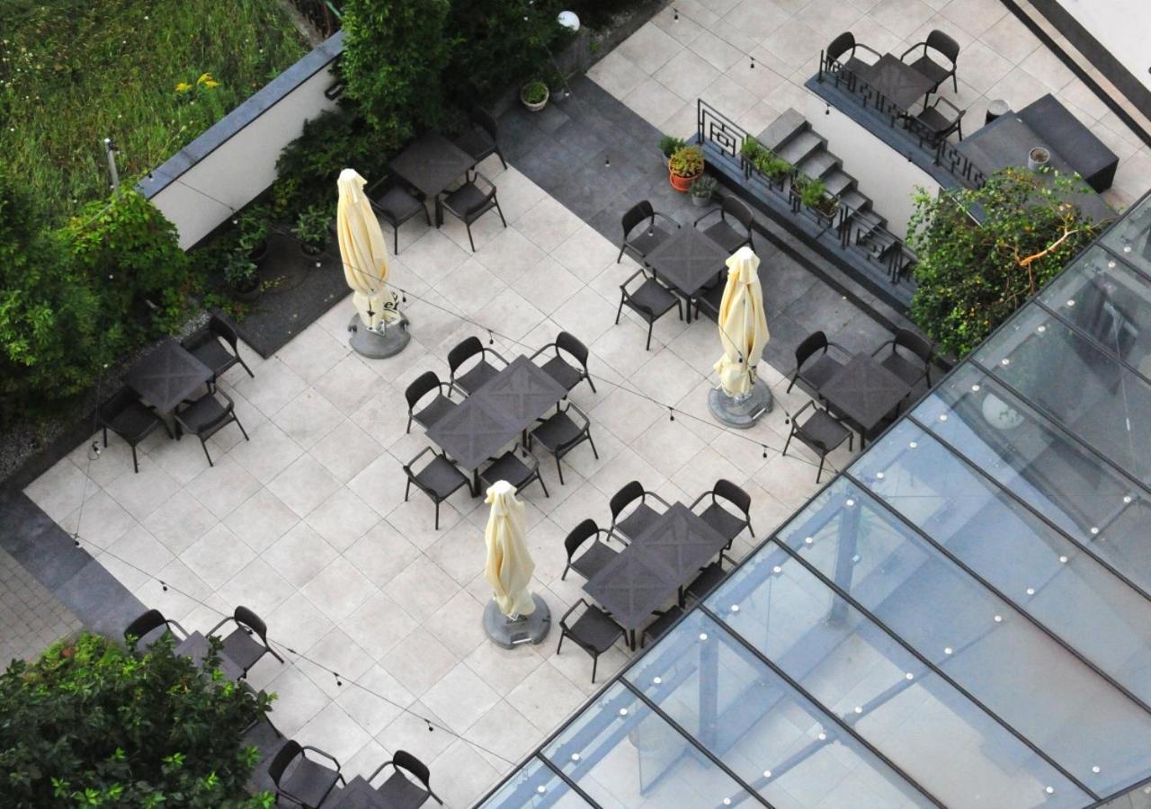 Bk Aparthotel Praga - National Stadium - Comfortable Apartment For 4 People วอร์ซอ ภายนอก รูปภาพ